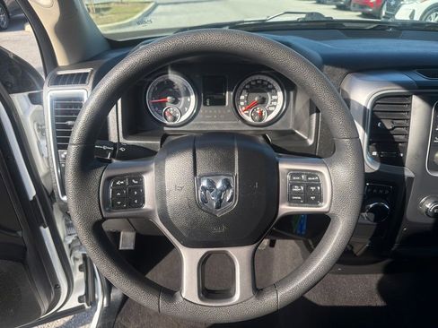 Used 2024 RAM 1500 Classic SLT image 24