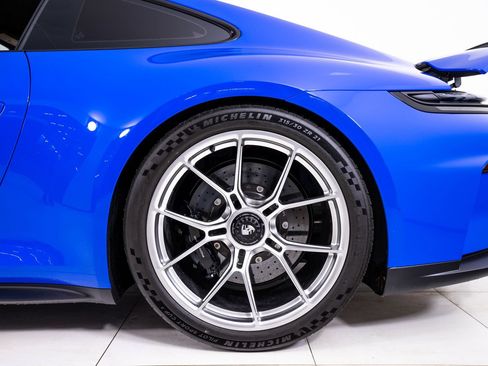Used 2026 Porsche 911 GT3 RWD image 15