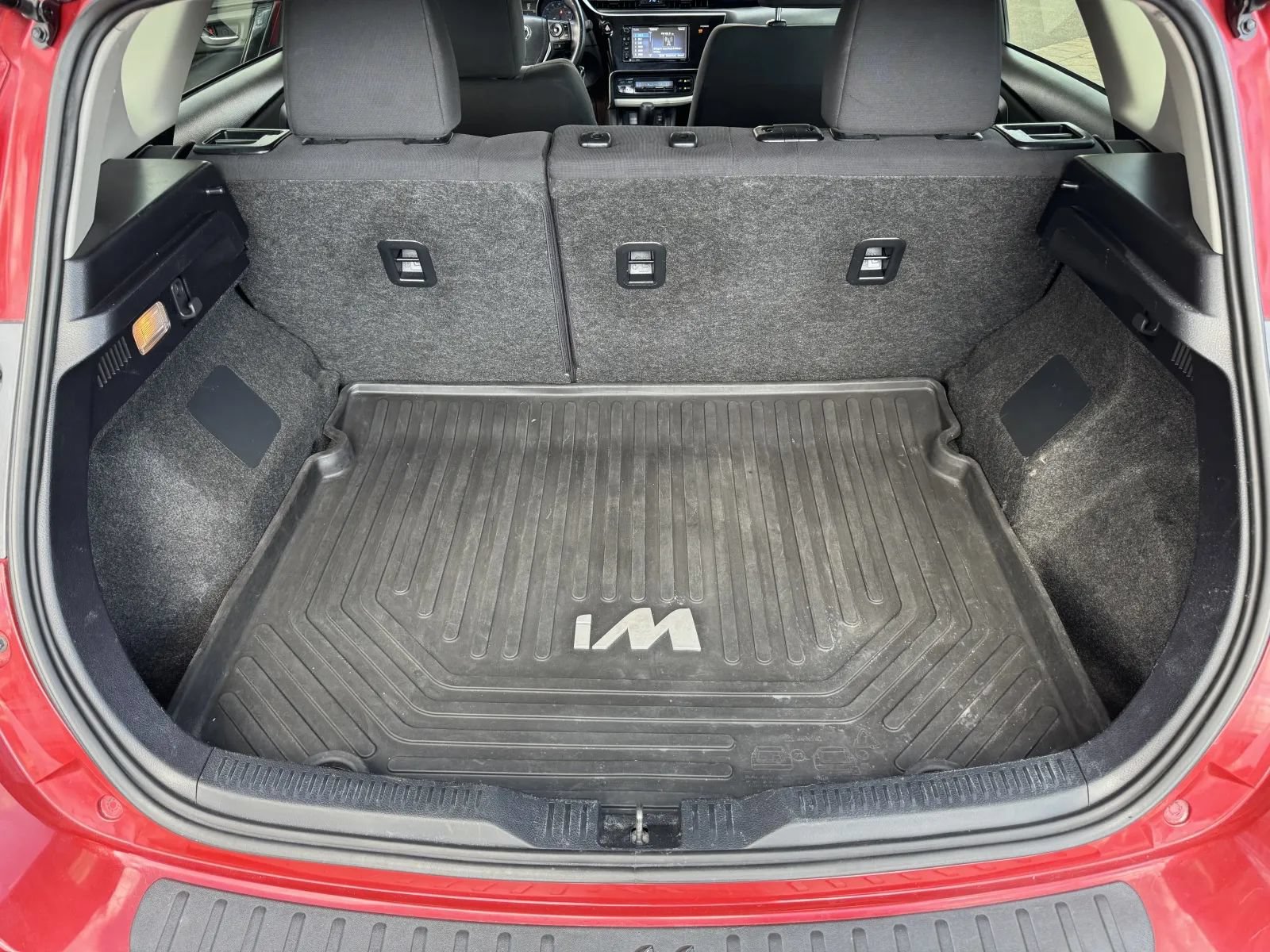 Used 2017 Toyota Corolla iM w/ All-Weather Mat Package FWD image 28