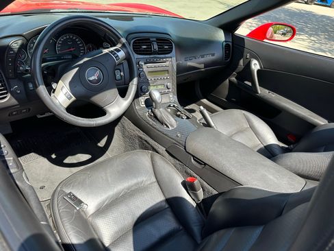 Used 2011 Chevrolet Corvette Grand Sport w/ Preferred Equipment Group image 7