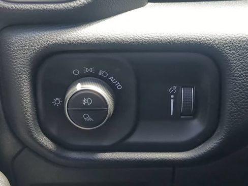 Used 2020 RAM 1500 Big Horn RWD image 27