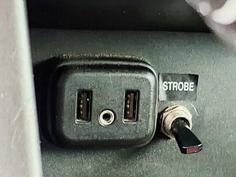 Used 2021 Chevrolet Colorado LT w/ Fleet Safety Package image 20