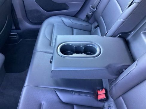 Used 2020 Volkswagen Golf 4-Door image 29