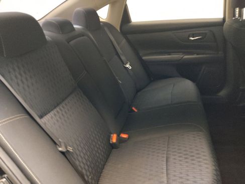 Used 2018 Nissan Altima 2.5 S w/ S Convenience Package image 19