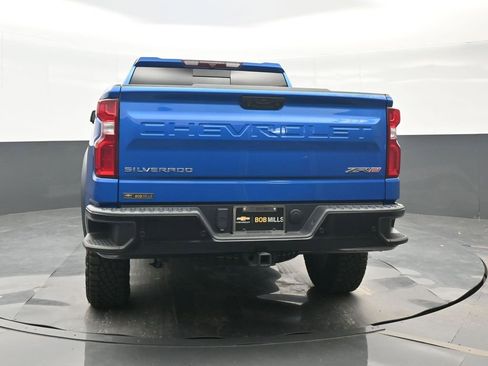 Used 2022 Chevrolet Silverado 1500 ZR2 image 5