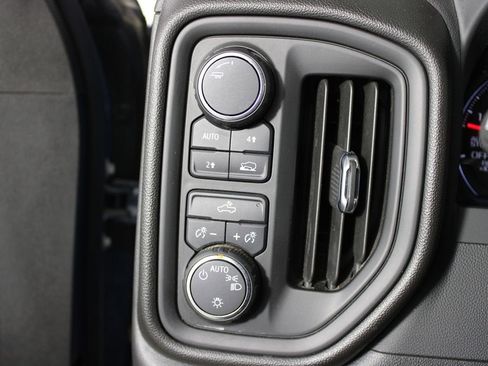 Used 2024 Chevrolet Silverado 1500 Custom image 15