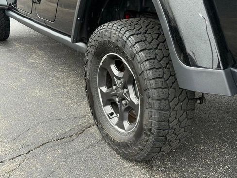 Certified 2023 Jeep Gladiator Rubicon w/ Cold Weather Group image 6