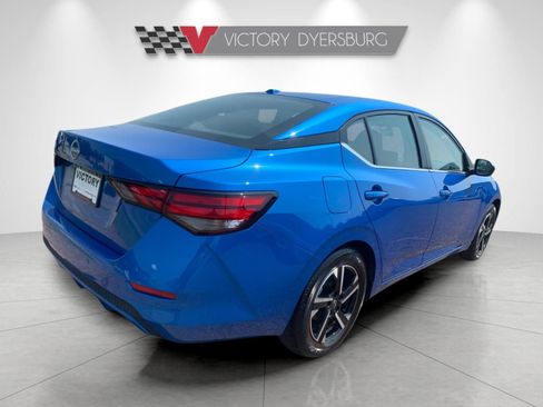 Used 2025 Nissan Sentra SV FWD image 4