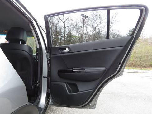 Used 2021 Kia Sportage EX AWD/4WD image 15