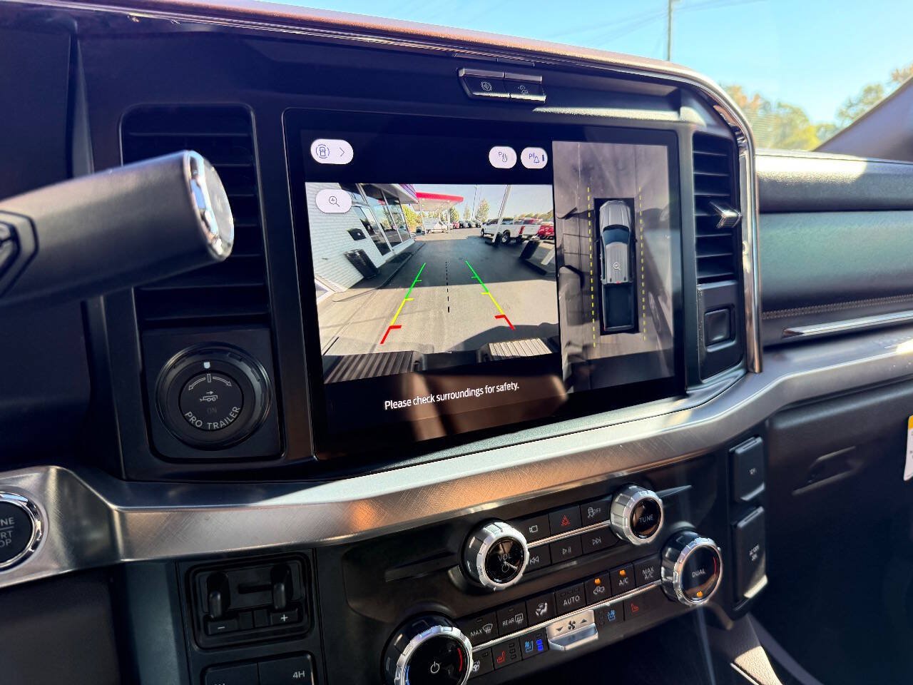 Used 2025 Ford F250 King Ranch w/ FX4 Off-Road Package AWD/4WD image 30