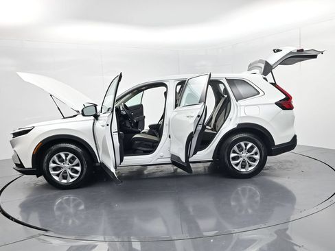 Used 2023 Honda CR-V LX image 54