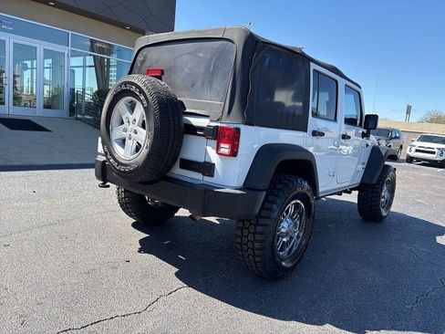 Used 2018 Jeep Wrangler Unlimited Sport S image 5