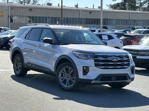 New 2026 Ford Explorer Active w/ Active Comfort Package image 46