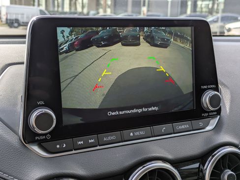 Used 2025 Nissan Sentra SV image 19