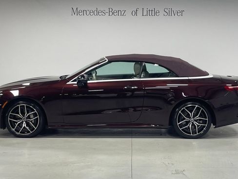 Used 2023 Mercedes-Benz E 450 4MATIC Cabriolet image 2