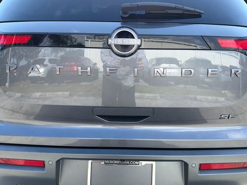 New 2026 Nissan Pathfinder SL w/ SL Premium Package FWD image 10