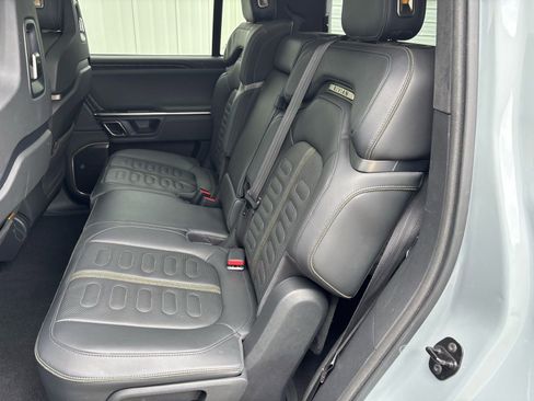 Used 2023 Rivian R1S Adventure image 30