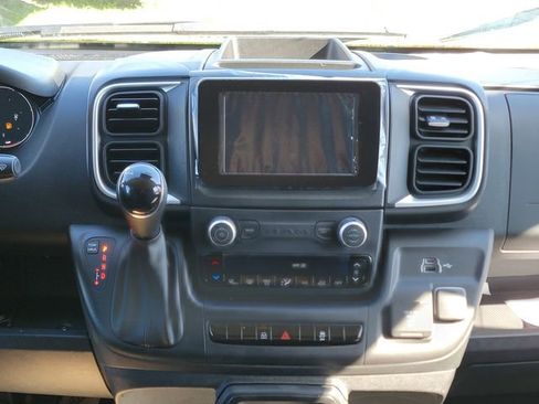 New 2025 RAM ProMaster 2500 w/ Quick Order Package 22G SLT image 21