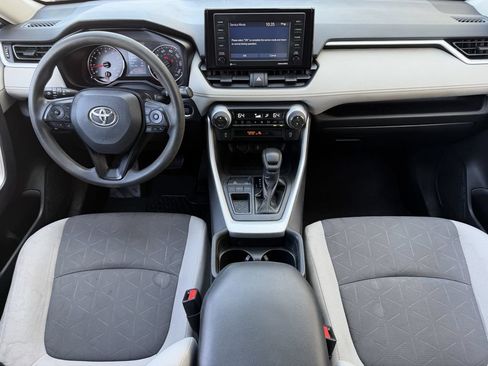 Used 2020 Toyota RAV4 XLE w/ Carpet Mat Package FWD image 11