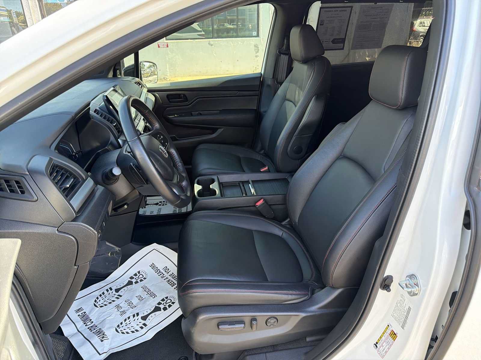 Used 2023 Honda Odyssey Sport image 13