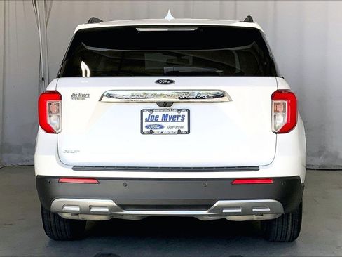 Certified 2023 Ford Explorer XLT w/ Equipment Group 202A image 3