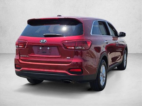 Used 2019 Kia Sorento FWD image 5