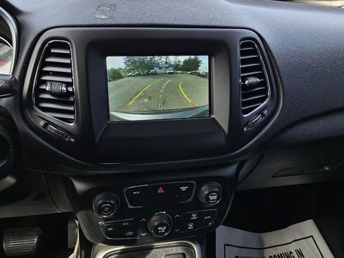 Used 2019 Nissan Rogue Sport S image 24