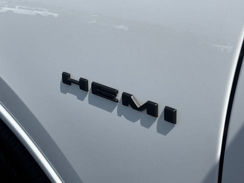 Used 2021 Dodge Durango R/T w/ Technology Group RWD image 37