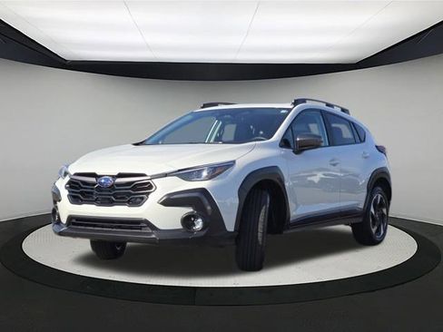 Used 2024 Subaru Crosstrek 2.5i Limited image 3