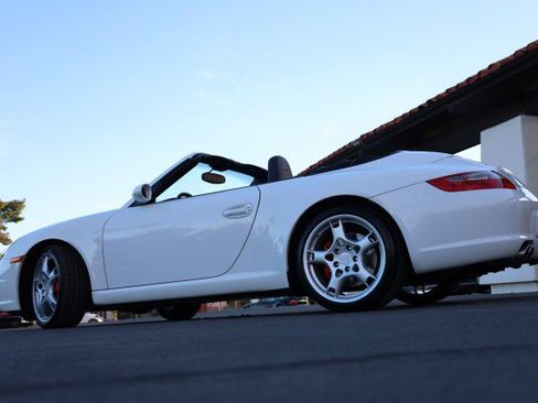 Used 2008 Porsche 911 Carrera S image 18