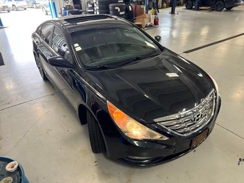 Used 2012 Hyundai Sonata SE w/ Navigation & Sunroof Pkg FWD image 23
