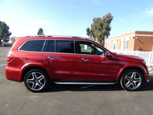 Used 2019 Mercedes-Benz GLS 550 4MATIC image 6