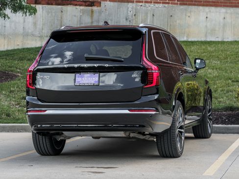 Used 2026 Volvo XC90 B6 Ultra AWD/4WD image 4