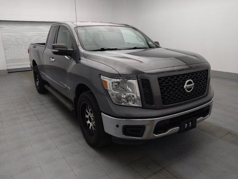 Used 2019 Nissan Titan SV w/ SV Convenience Package AWD/4WD image 13