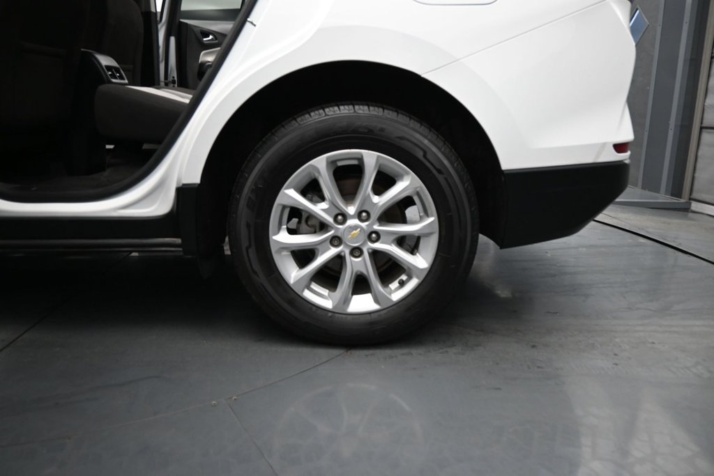 Used 2020 Chevrolet Equinox LT AWD/4WD image 18