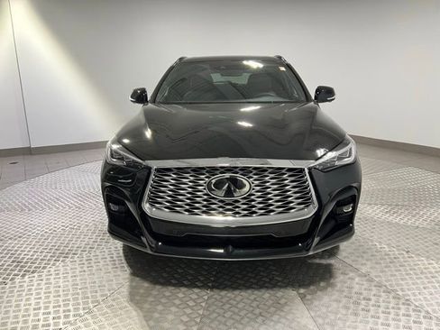 Certified 2025 INFINITI QX55 Essential image 9
