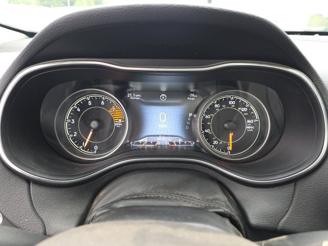 Used 2019 Jeep Cherokee Trailhawk AWD/4WD image 11