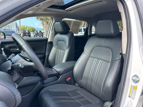 Used 2023 Honda HR-V EX-L image 19