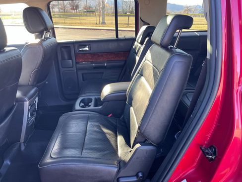 Used 2011 Ford Flex Limited w/ Rapid Spec Order Code image 16