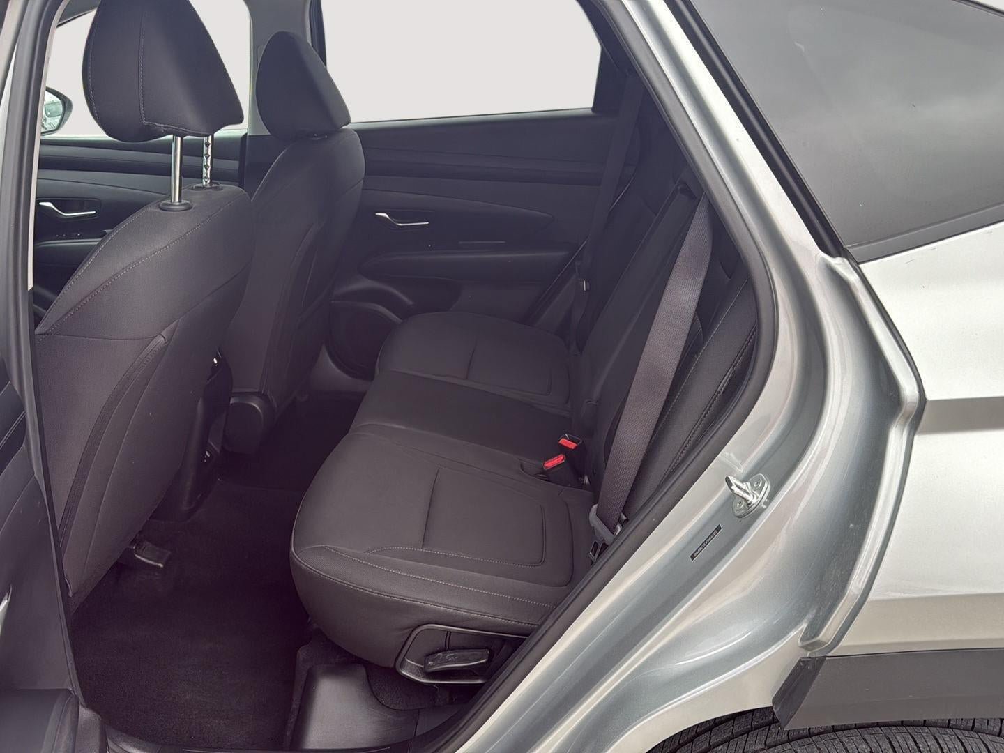 Used 2025 Hyundai Tucson SEL AWD/4WD image 16