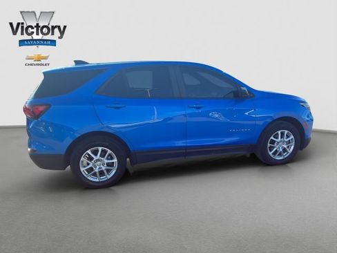 Used 2024 Chevrolet Equinox LS w/ LS Convenience Package FWD image 8