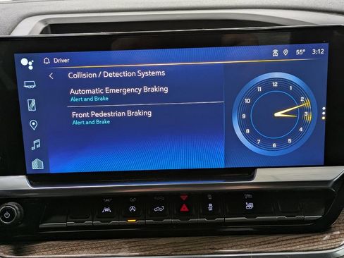 Used 2023 Chevrolet Silverado 1500 LT AWD/4WD image 8