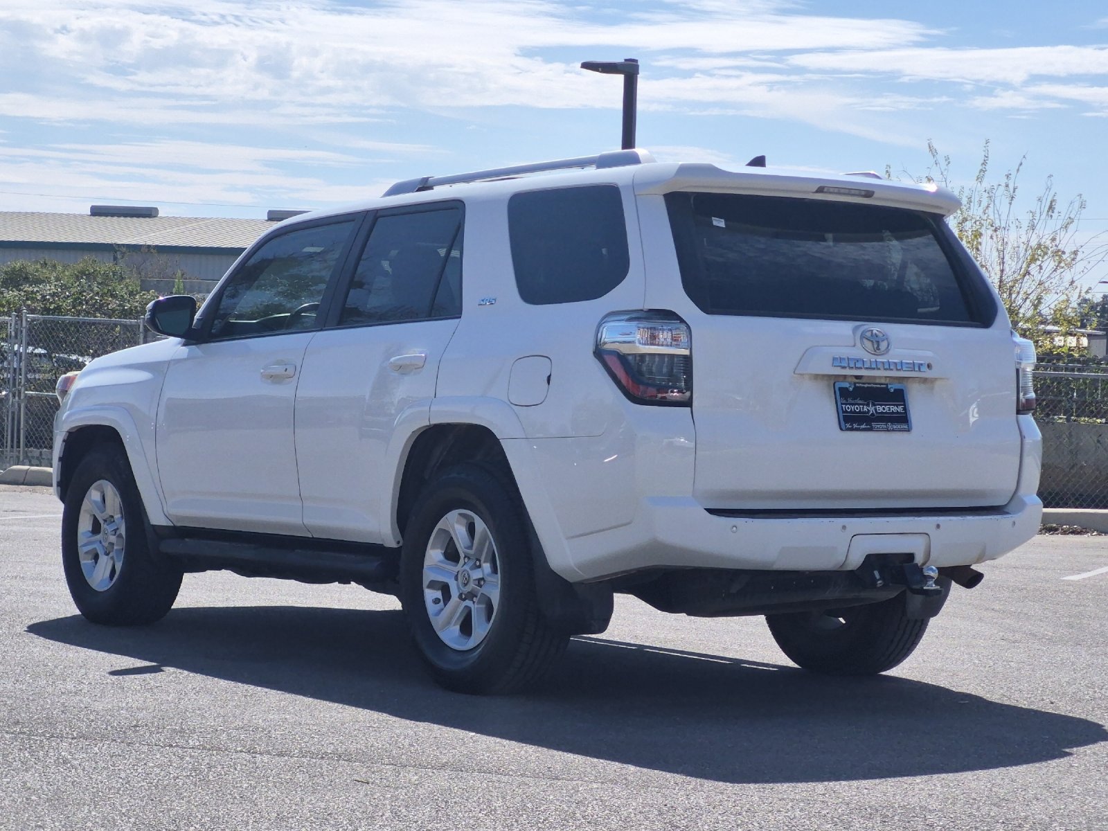 Used 2018 Toyota 4Runner SR5 Premium RWD image 3
