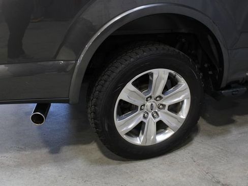 Used 2016 Ford F150 Platinum w/ Equipment Group 701A Luxury AWD/4WD image 25