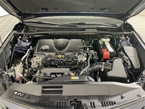 Certified 2021 Toyota Camry SE w/ Cold Weather Package FWD image 19