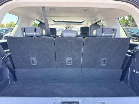 Used 2025 Ford Expedition Active RWD image 8