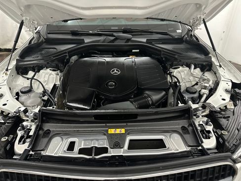 Certified 2025 Mercedes-Benz GLC 300 image 13