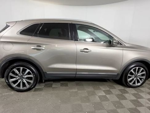 Used 2019 Lincoln MKC Reserve w/ MKC Climate Package AWD/4WD image 3