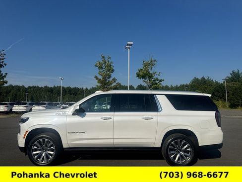 Used 2025 Chevrolet Suburban High Country AWD/4WD image 4