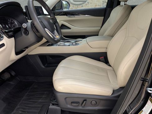 Used 2025 INFINITI QX60 Pure w/ Cargo Package FWD image 5
